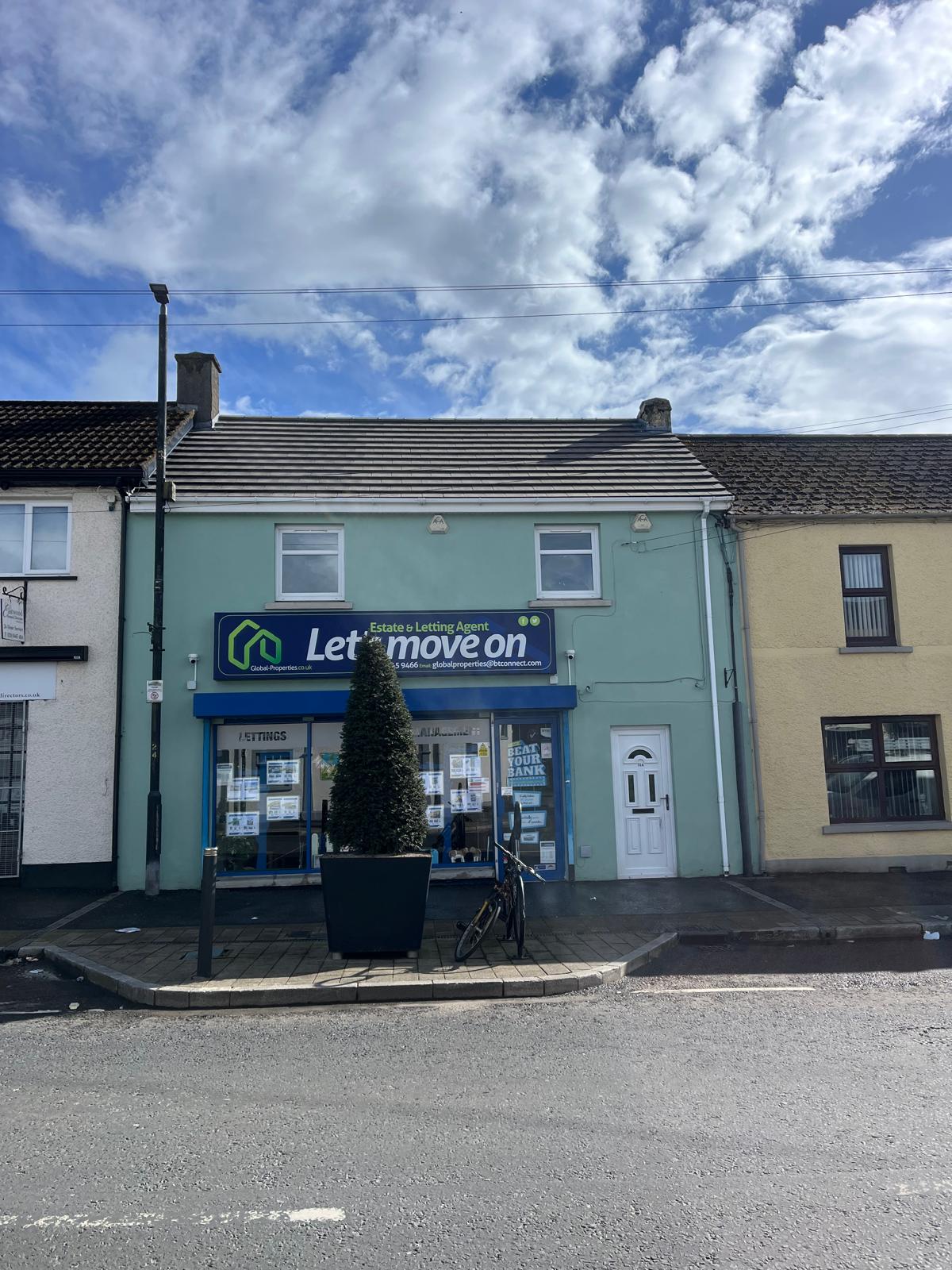 Commercial property exterior cleaning